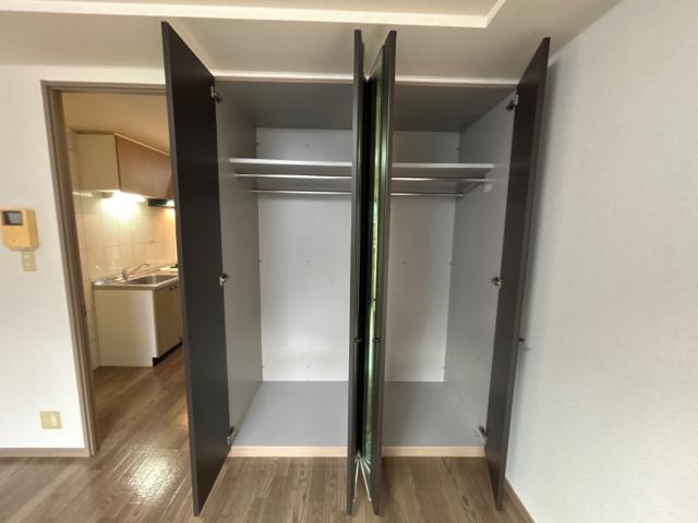 収納　クローゼット