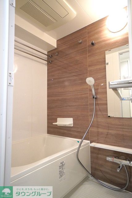 バス・シャワールーム　※写真は同タイプ住戸です。