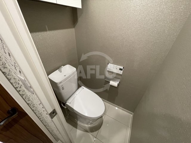 トイレ　エスライズ西本町II　トイレ