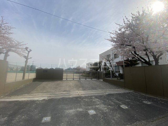小学校　名古屋市立春田小学校（小学校）まで672m