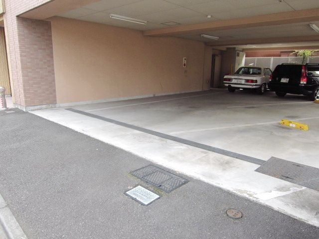 駐車場　★お問い合わせはタウンハウジングまで★