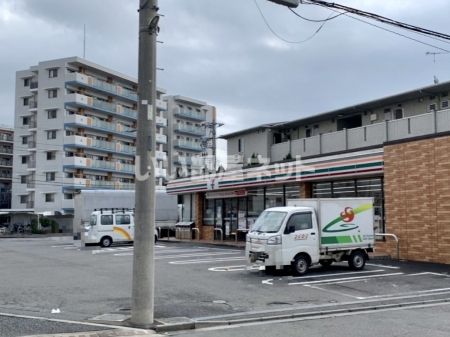 コンビニ　セブンイレブン 藤沢菖蒲沢南店（コンビニ）まで658m
