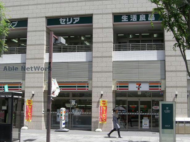 コンビニ　セブンイレブン豊橋広小路2丁目店（コンビニ）まで390m