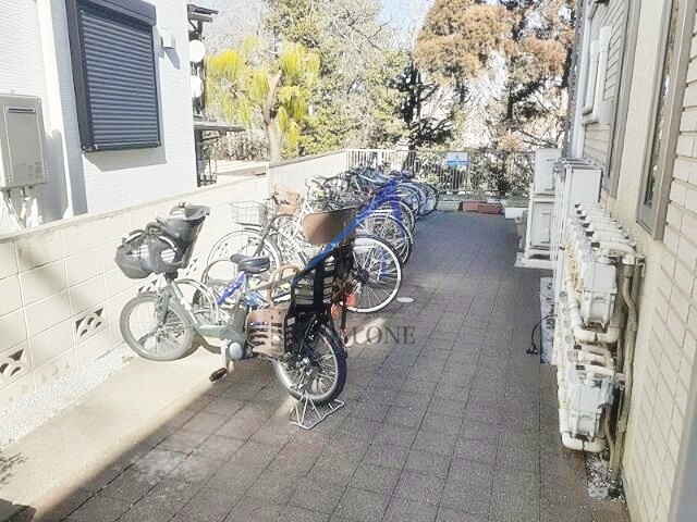 その他共有部分　駐輪場です。