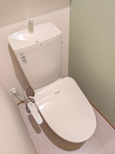 トイレ　トイレ