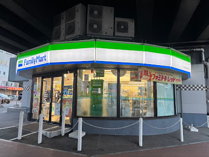 コンビニ　ファミリーマートJR琴似駅前店（コンビニ）まで466m