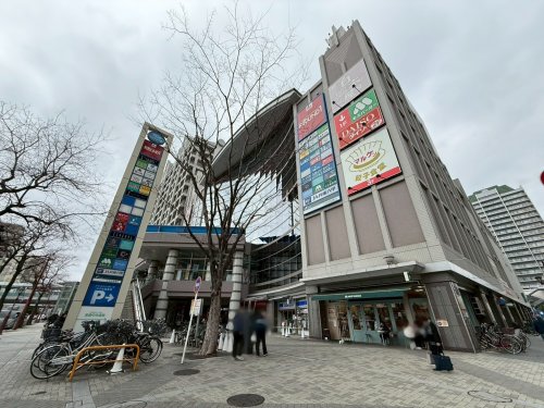ショッピングセンター　アミング潮江プラストいきいき館（ショッピングセンター）まで589m