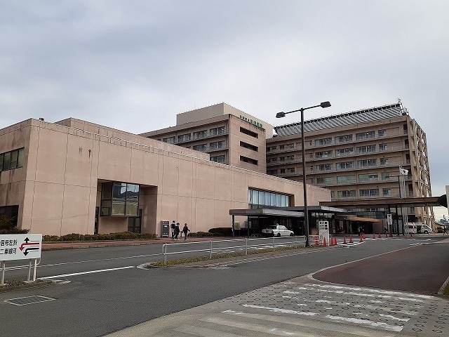 病院　半田市立半田病院（病院）まで672m