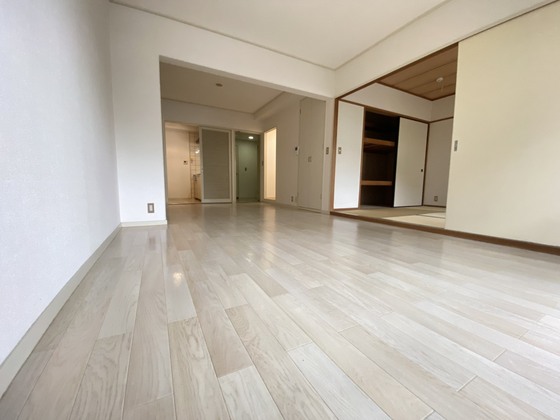 居室・リビング　※別部屋の写真です