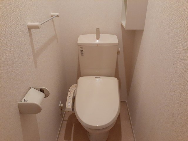 トイレ　ゆったりとした空間のトイレです