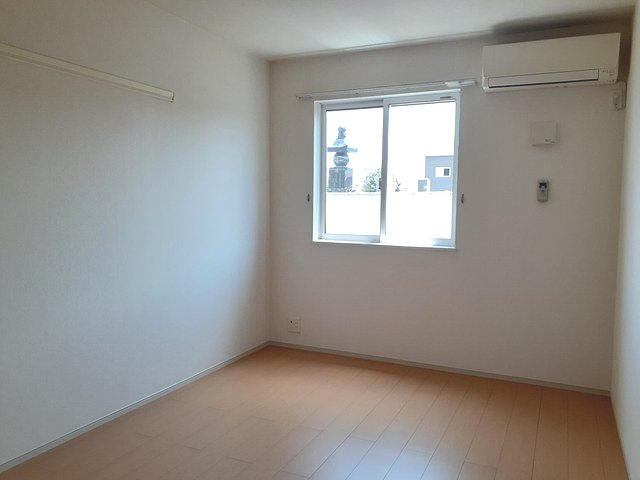 その他部屋・スペース　使い勝手のいい寝室です