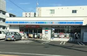 コンビニ　ローソン札幌二十四軒4条北店（コンビニ）まで94m