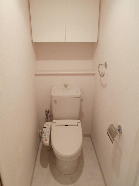 トイレ　清潔感のあるトイレです
