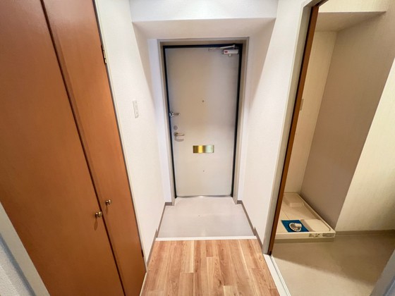玄関　※別部屋の写真です