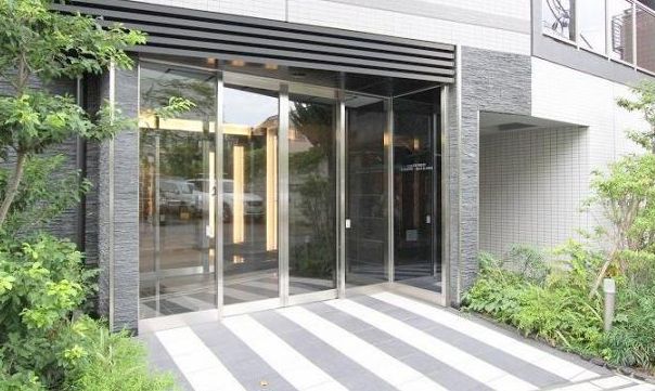 エントランス　リライフ浅草店