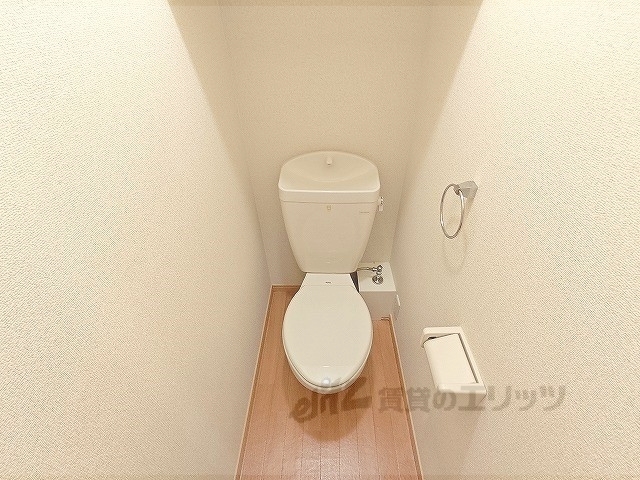 レオパレスたかのトイレ写真