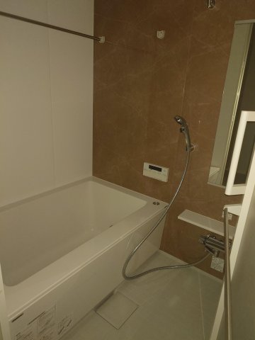 バス・シャワールーム　※別部屋の参考写真です。