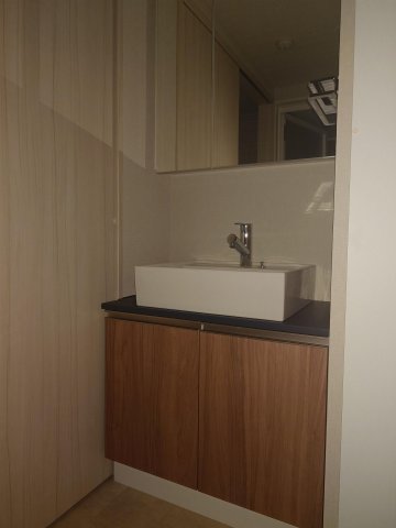 洗面設備　※別部屋の参考写真です。