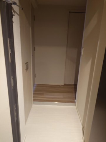 玄関　※別部屋の参考写真です。