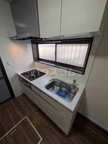 東京都江戸川区江戸川6-10-76戸建のキッチン写真