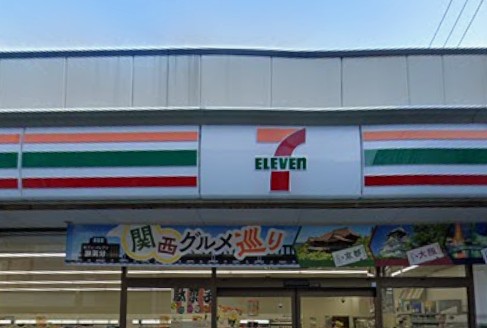 コンビニ　セブンイレブン 高田馬場3丁目中央店（コンビニ）まで290m
