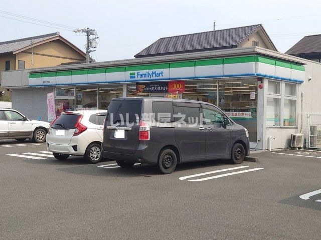 コンビニ　ファミリーマート大覚寺店（コンビニ）まで542m