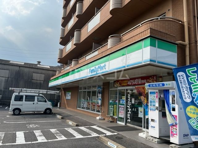 コンビニ　ファミリーマート瀬戸福元店（コンビニ）まで1011m