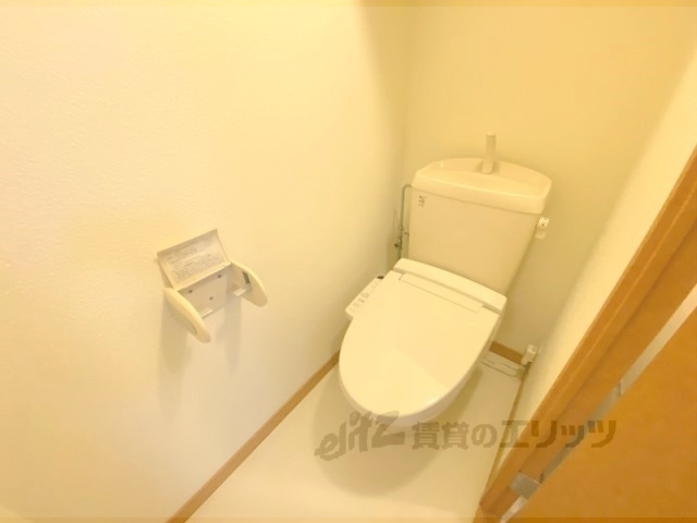 レオパレスFRIENDSのトイレ写真