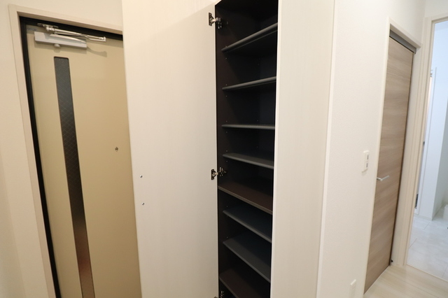 玄関　トールシューズＢＯＸです