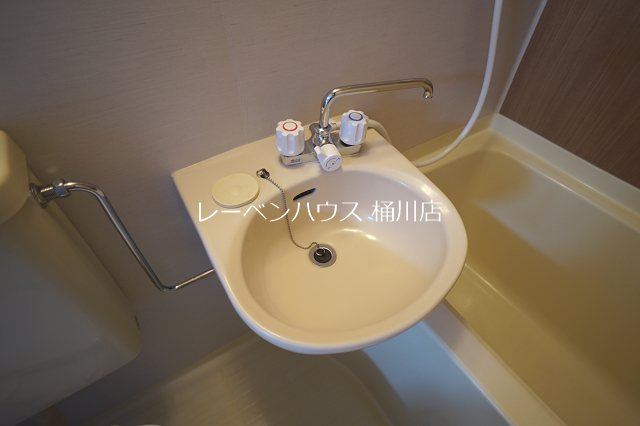 洗面設備　レーベンハウス桶川店へ　048-787-5511