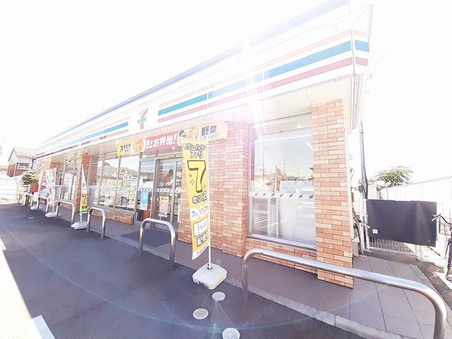 コンビニ　セブンイレブン会津石堂町店（コンビニ）まで726m