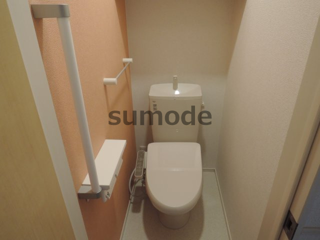 阪急京都線 高槻市駅 徒歩30分 2階建 築7年のトイレ写真