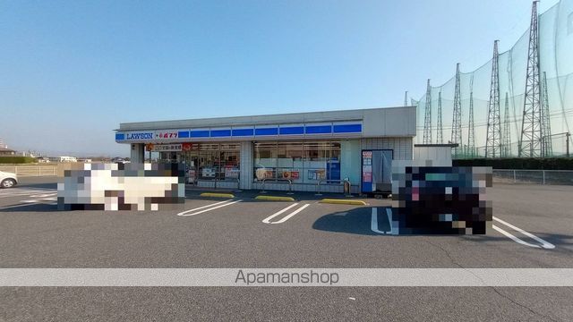 コンビニ　ローソン米子警察署通り店（コンビニ）まで881m