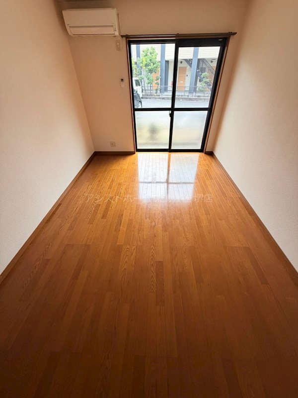 クレシェンテ老松の内装写真