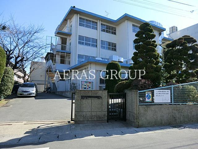 小学校　松戸市立松ケ丘小学校（小学校）まで855m