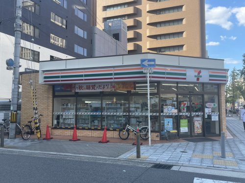 コンビニ　セブンイレブン 大阪新町2丁目店（コンビニ）まで90m