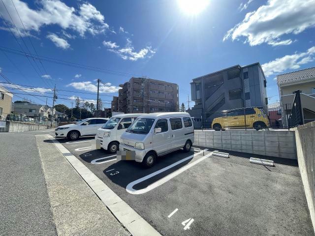 駐車場　駐車場