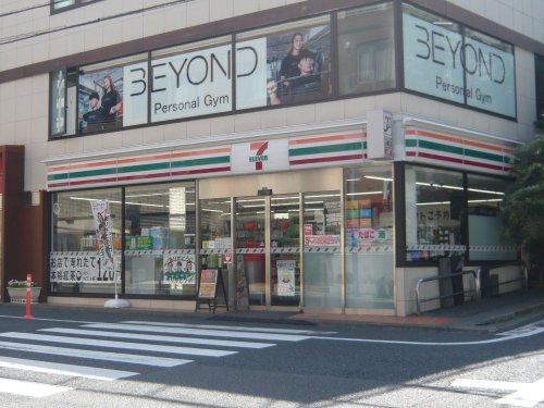 コンビニ　セブンイレブン 新宿筑土八幡町店（コンビニ）まで69m