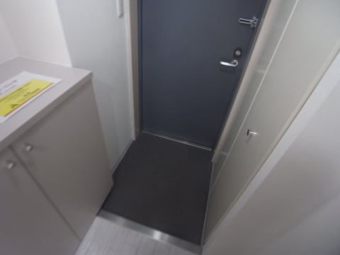 エスポワール西宮の玄関写真