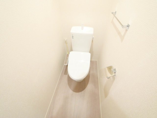 トイレ　落ち着いたトイレです