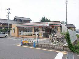 コンビニ　セブンイレブン 和光新倉2丁目店（コンビニ）まで827m