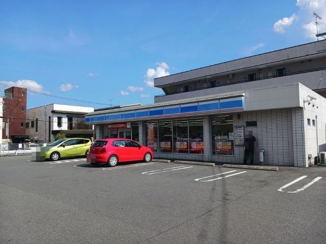 コンビニ　ローソン 城南宮店（コンビニ）まで450m