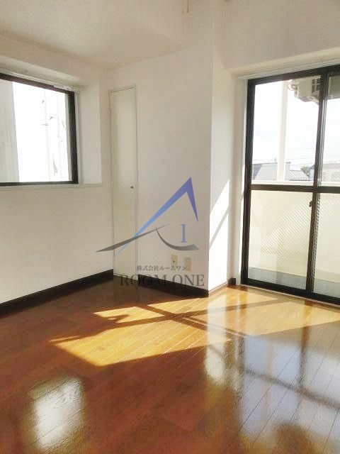 居室・リビング　洋室のお部屋です。