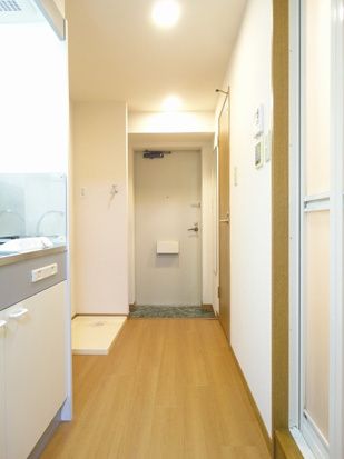 玄関　（別タイプ参考写真）ロイヤルアメニティー巣鴨　豊島区巣鴨４