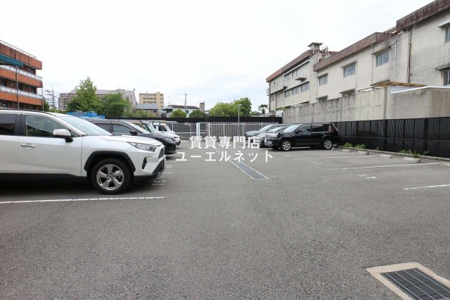 駐車場　敷地内駐車場あり◎