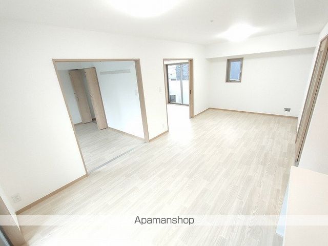 地下鉄御堂筋線 江坂駅 徒歩10分 10階建 新築の内装写真