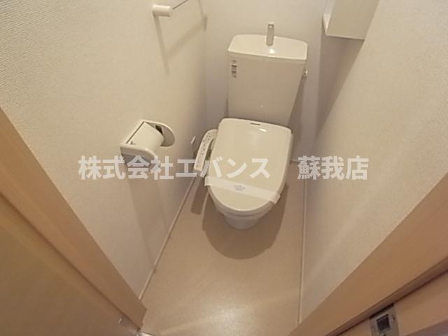 トイレ　清潔感のあるトイレです