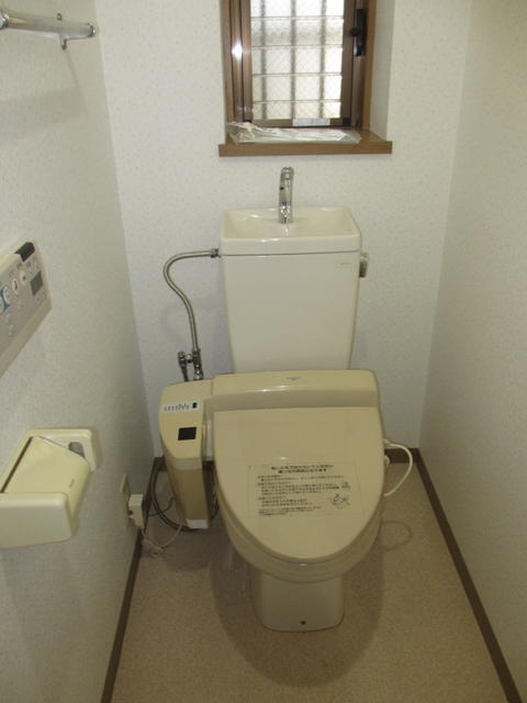 ＪＲ埼京線 南与野駅 徒歩10分 3階建 築27年のトイレ写真