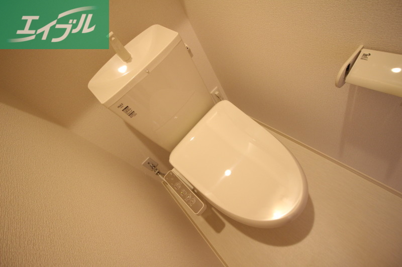D-room浜野南 A棟のトイレ写真