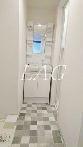 洗面設備　独立洗面台です。